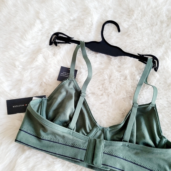 ⚘️TOMMY HILFIGER SEAMLESS UNLINED UNDERWIRE BRA SIZE 34A - Picture 4 of 4